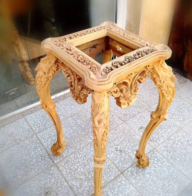 میز استند کنار سالنی آذرخش چوبی راش منبت شده سلطنتی ماهون چوب