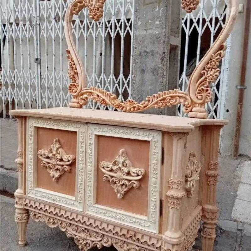 آینه کنسول دو درب مدل آرتین آینه کنسول چوبی منبت شده سلطنتی ماهون چوب